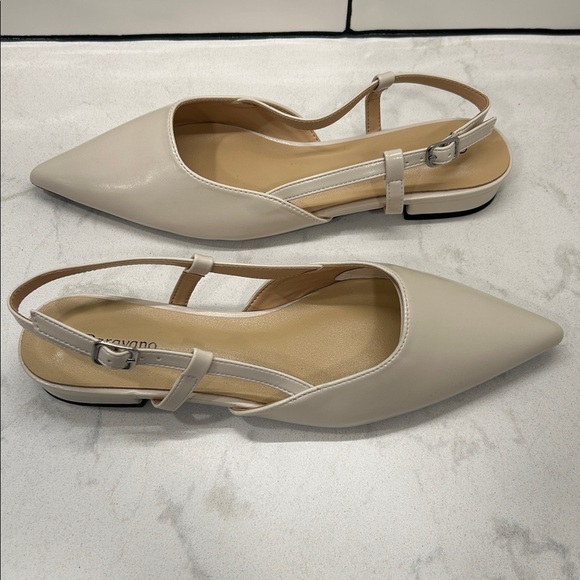 C.Paravano Sleek Slingback Flat (Freya)Taupe 39 1/2 Pointed Toe Adjustable Strap - Picture 4 of 16